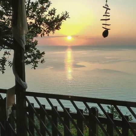 Balcony On The Rocks Agioi Saranta Exterior foto
