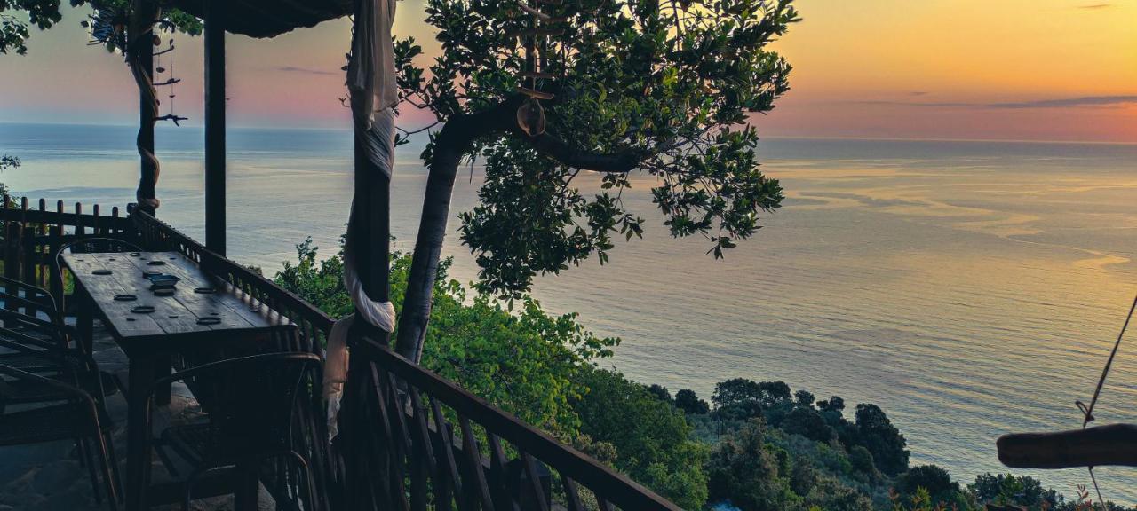 Balcony On The Rocks Agioi Saranta Exterior foto