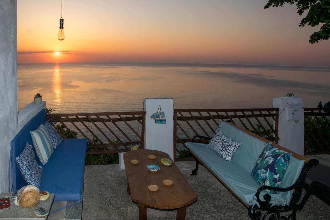 Balcony On The Rocks Agioi Saranta Exterior foto